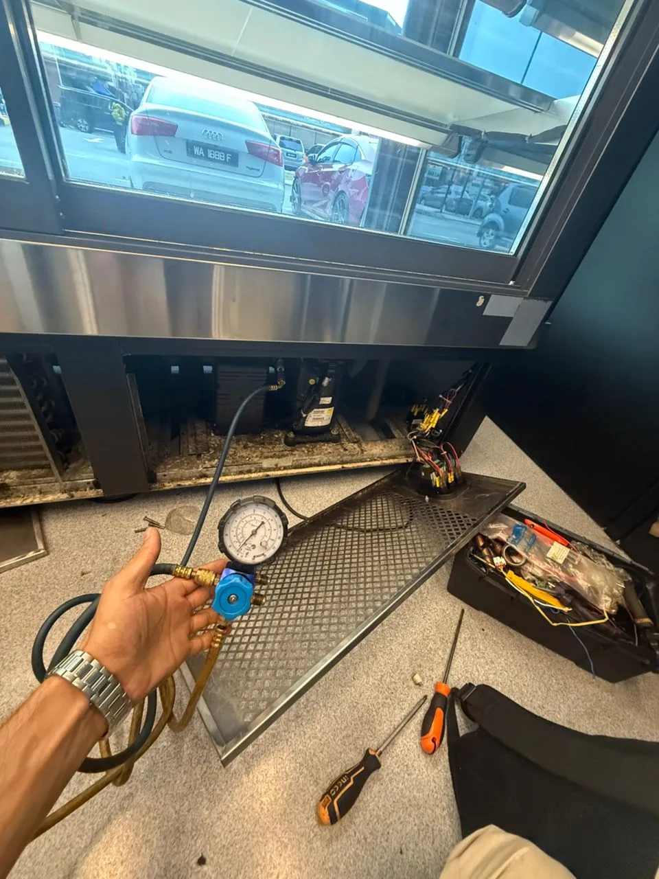 Refrigerant Gas Refill