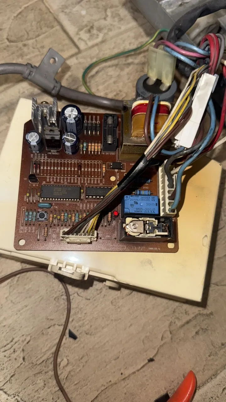 Fridge PCB repair service in Selangor